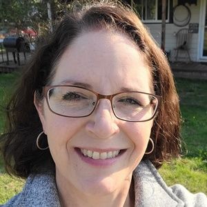 Meet your Posher, Juli